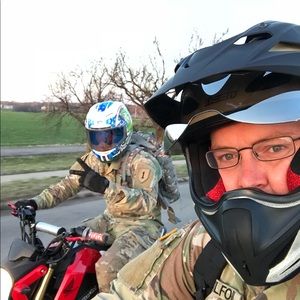 Meet your Posher, Vert